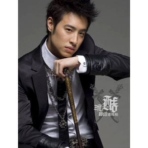 美女穿白丝给我操的免费视频
